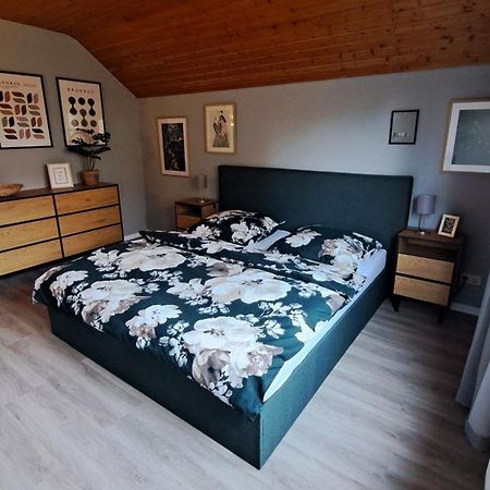 Ferienhaeuser Rhoen - Haus Natalie & Haus Helene Hausen  Exteriér fotografie